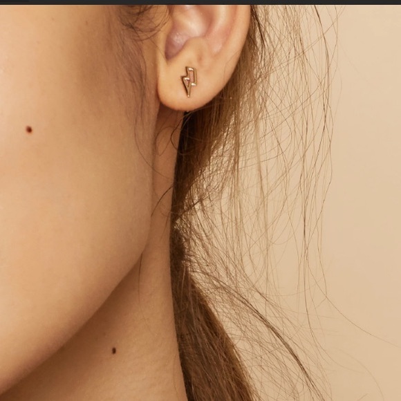 Oradina 14k yellow gold stud earrings - Picture 10 of 10